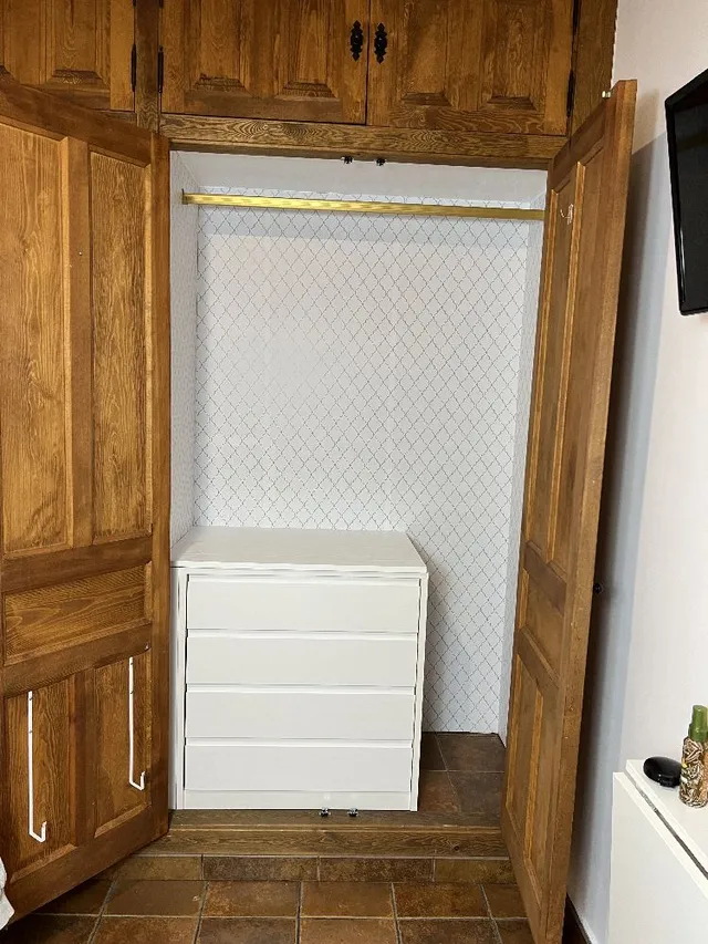 Renueva tu armario por dentro con vinilo adhesivo