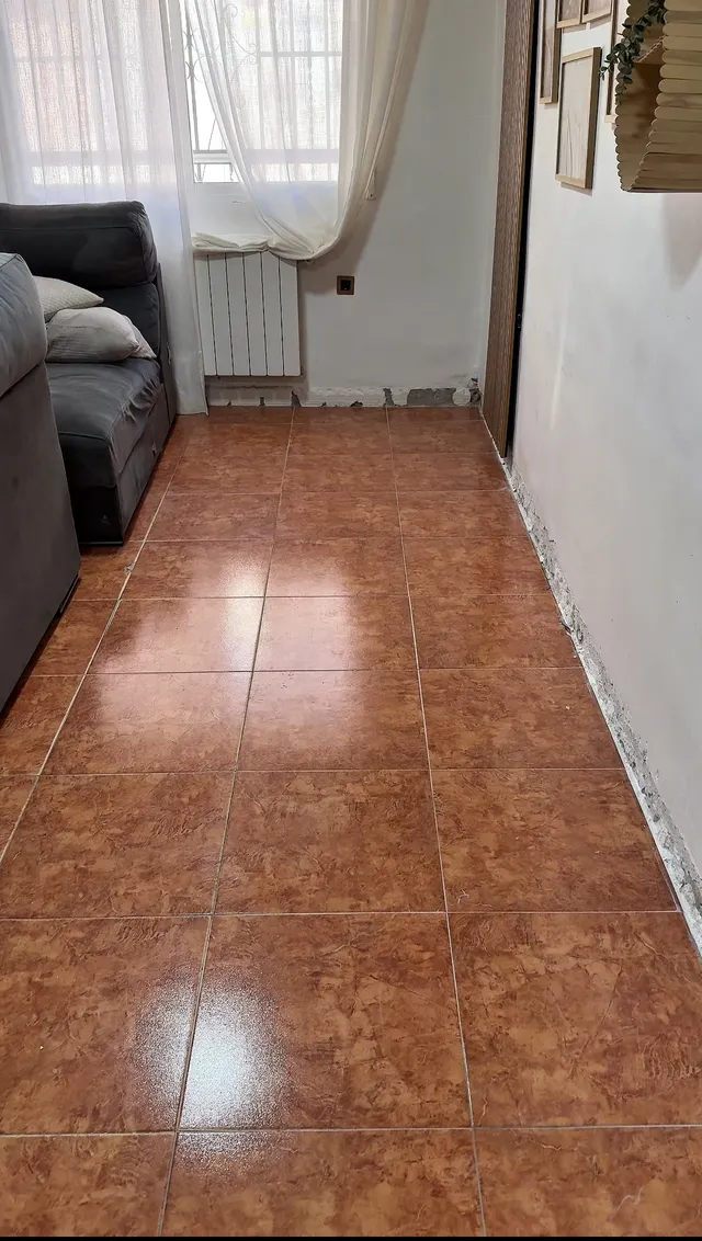 Rodapié y arreglo de Puertas para el cambio del suelo