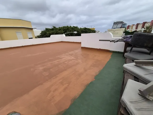 Renovación de terraza con pintura impermeabilizante AXTON color terracota