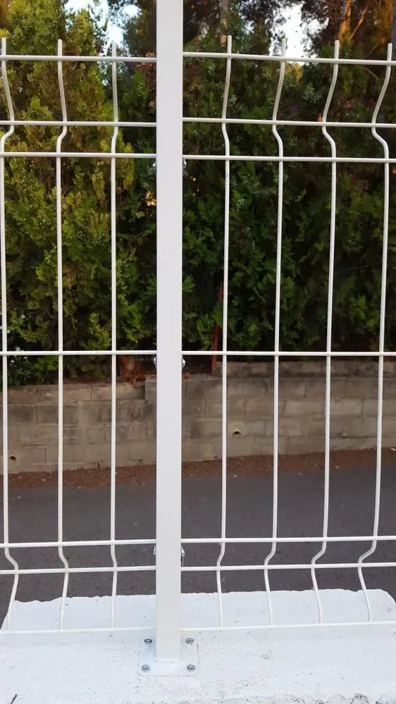 Instalar vallas para subir el muro del chalet