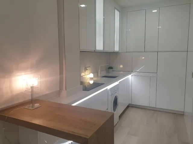 De cocina estrecha a cocina bonita y luminosa