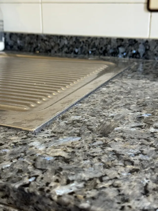 Cambio de silicona en fregadero paso a paso y sin manchas