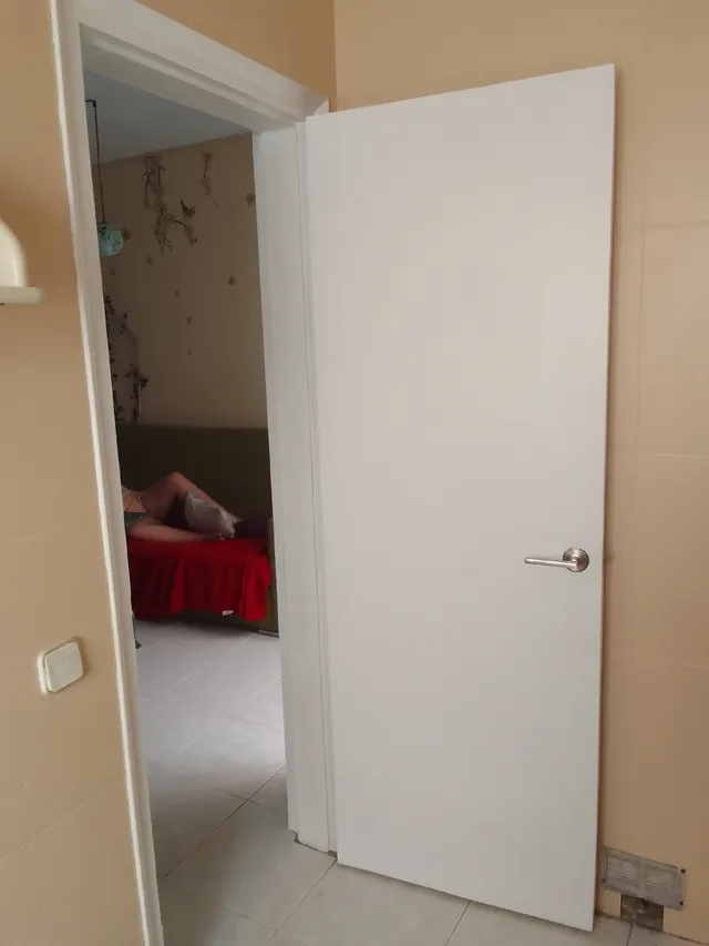 Restauración de unas puertas con pintura