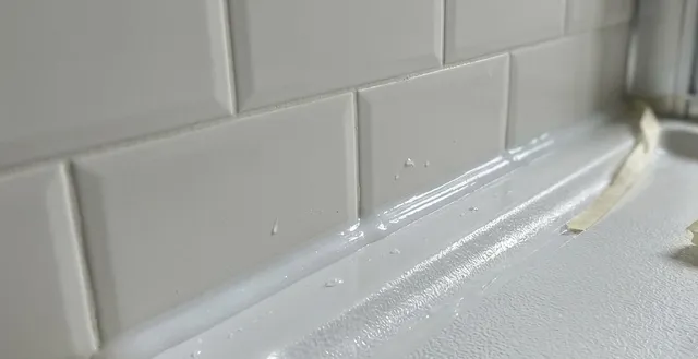 Renovación de silicona en plato de ducha