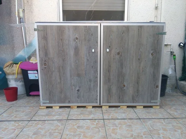 Construcción de un armario exterior para la lavadora y secadora