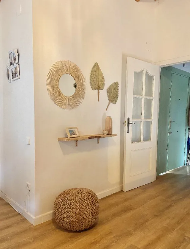 Transformamos una pared vacía en un rincón acogedor