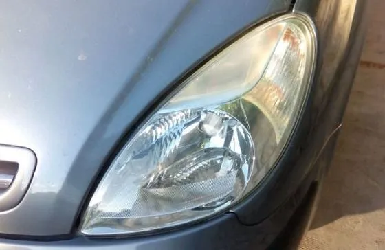 Restaurar los faros del coche