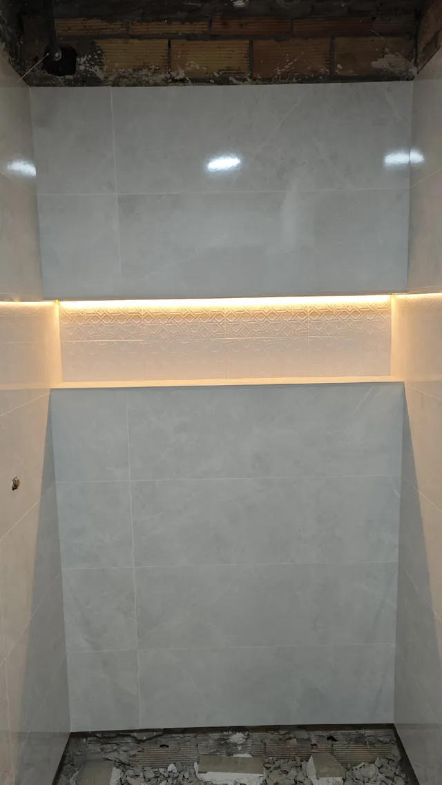 Reforma de baño: pared y suelo